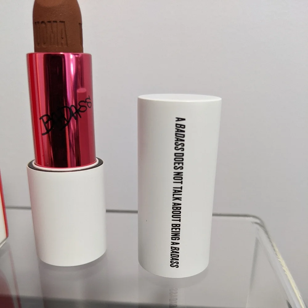 UOMA Badass Icon Matte Lipstick Tracy